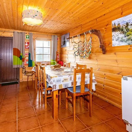 Hotel Refugio Trilhos E Cumes
