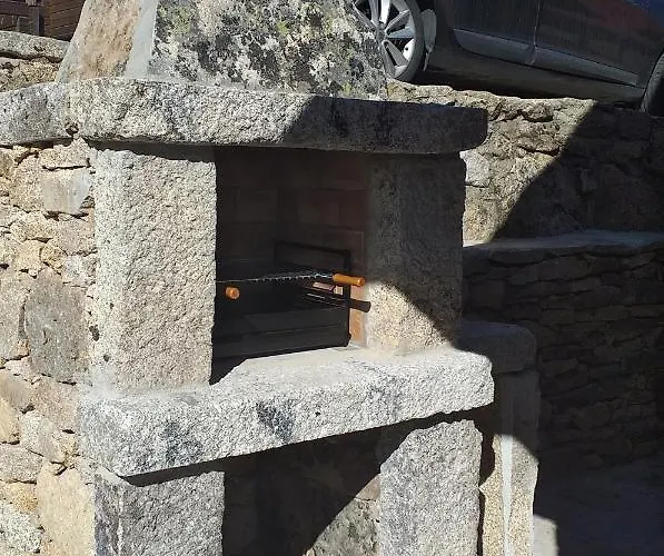 Refugio Trilhos E Cumes מלון קוביליה