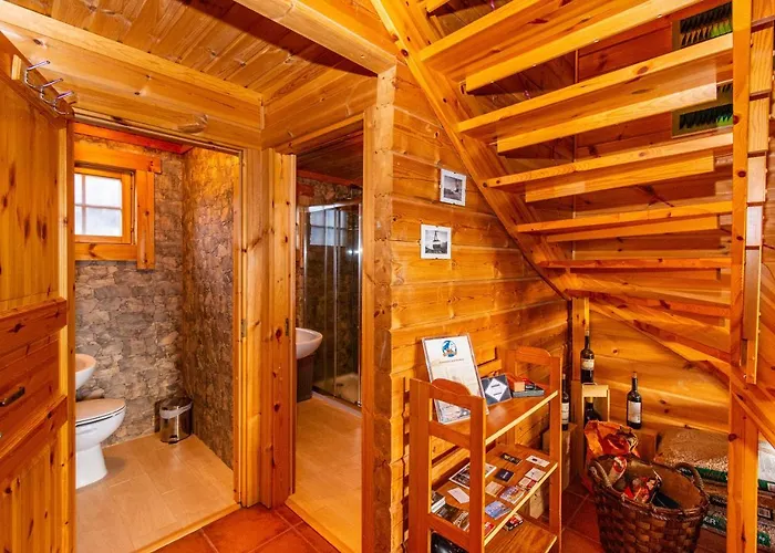 Hotel Refugio Trilhos E Cumes